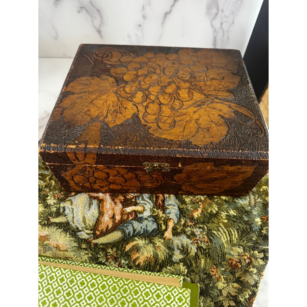 Antique Flemish Art Co Pyrography Wood Box Grape Motif 952 New York Wood Burned